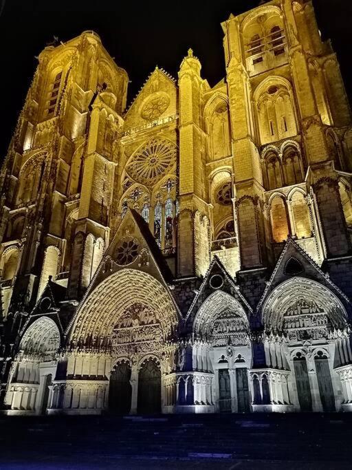 Maison De Ville Bourges Buitenkant foto