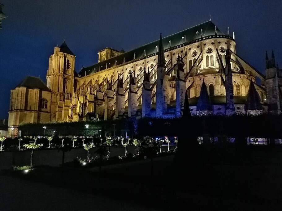 Maison De Ville Bourges Buitenkant foto